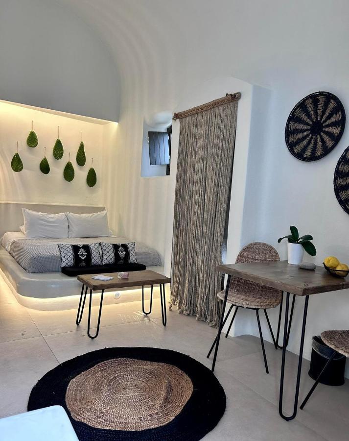 Floria Suites Karterados (Santorini) Exterior foto